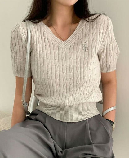 Beidelli(ベイデリ)BELLIDEワンポイント刺繍ケーブル半袖ニット