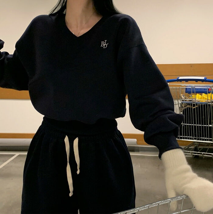 Beidelli(ベイデリ)[BELLIDE MADE] 裏起毛、パステルVネッククロップドスウェット