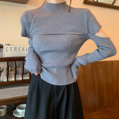 KICKSEWING（キックスウィング）ハーフネック袖スリットリブニット