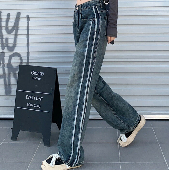 KICKSEWING（キックスウィング）サイドラインワイドデニムパンツ