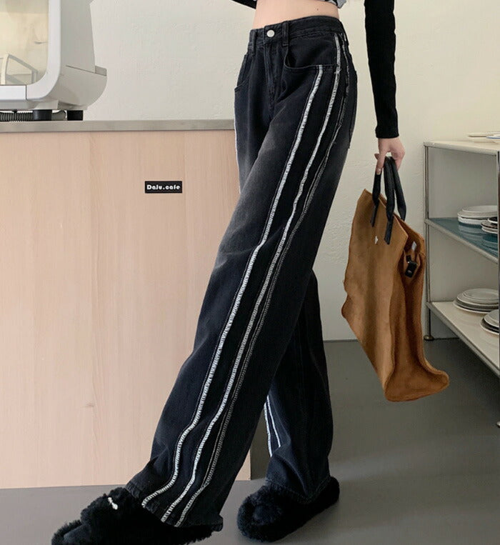 KICKSEWING（キックスウィング）サイドラインワイドデニムパンツ