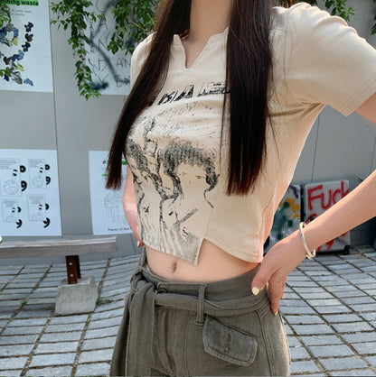 KICKSEWING（キックスウィング）プリンティングアシンメトリークロップTシャツ