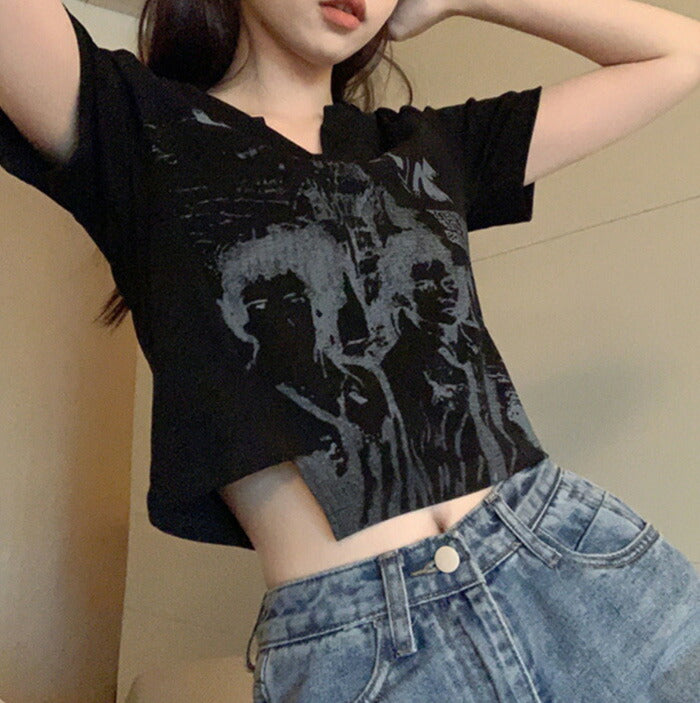 KICKSEWING（キックスウィング）プリンティングアシンメトリークロップTシャツ