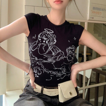 KICKSEWING（キックスウィング）エンジェルプリントクロップTシャツ