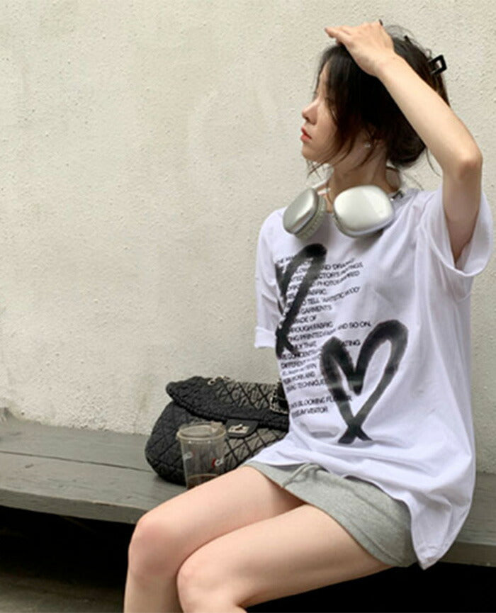 KICKSEWING（キックスウィング）モードレタリングハートルーズフィットTシャツ