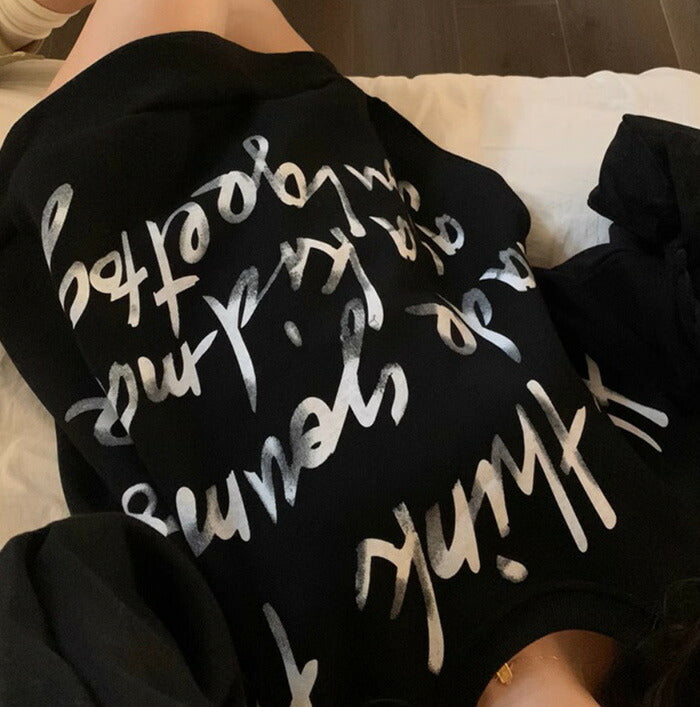 KICKSEWING（キックスウィング）英字オーバーフィット裏起毛スウェット