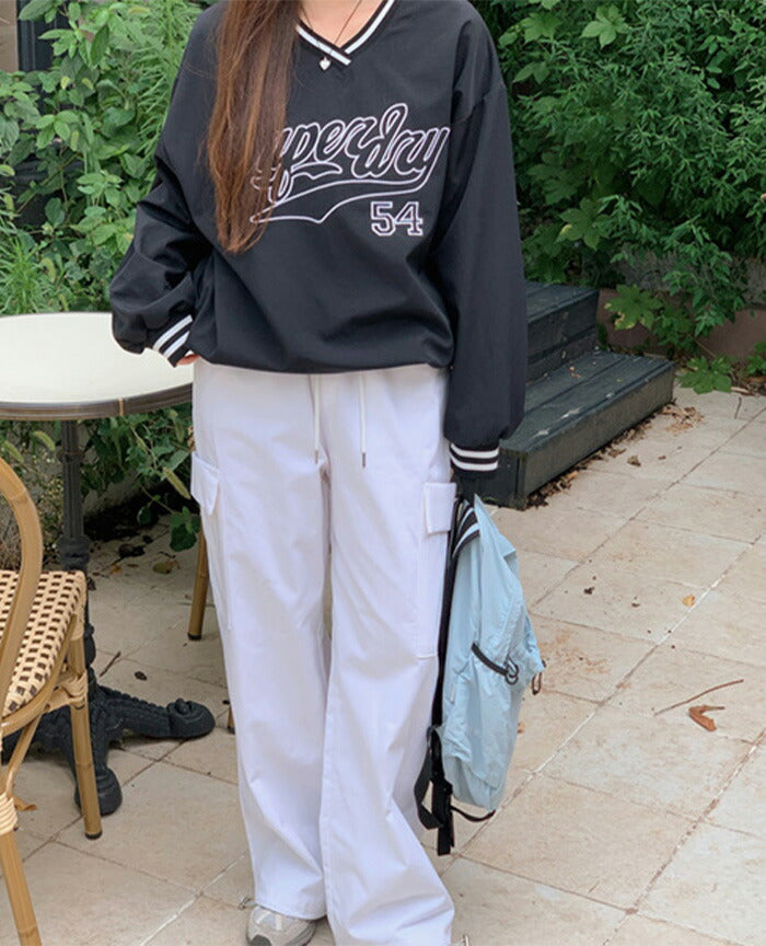 SHOPPERLAND(ショッパーランド)Embroidery Lettering V-neck Sweat Shirt