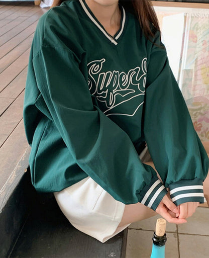 SHOPPERLAND(ショッパーランド)Embroidery Lettering V-neck Sweat Shirt