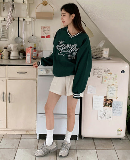 SHOPPERLAND(ショッパーランド)Embroidery Lettering V-neck Sweat Shirt
